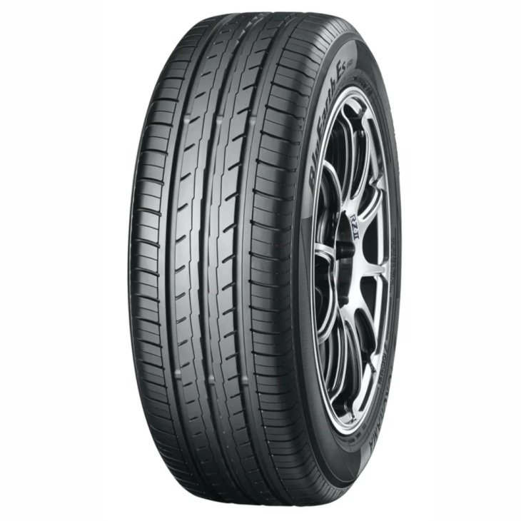 Opona 205/55R16 BLUEARTH-ES ES32 91V YOKOHAMA